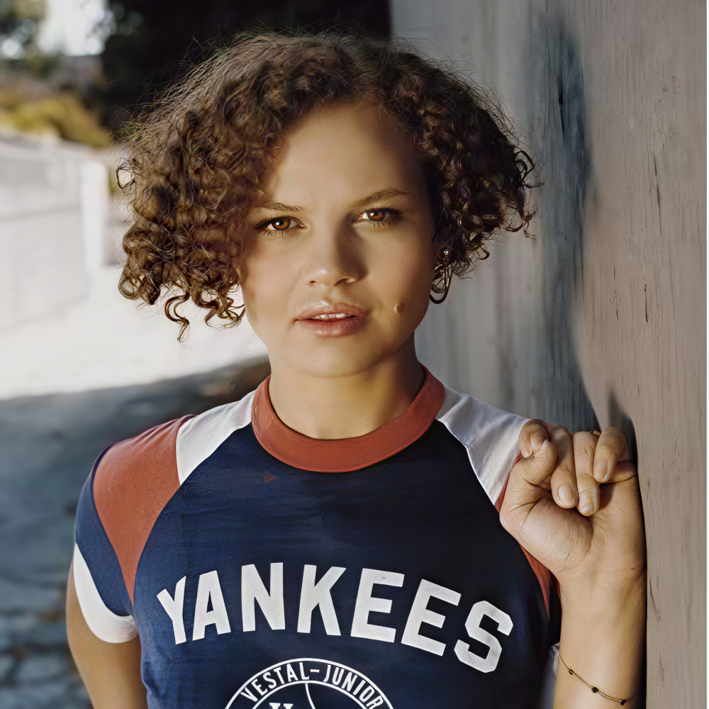 Alana Davis