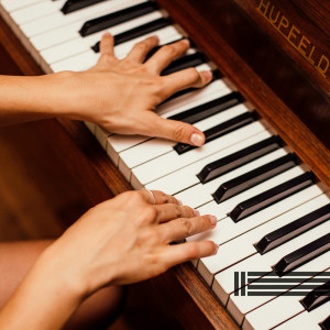 ดาวน์โหลดและฟังเพลง Space พร้อมเนื้อเพลงจาก Delicate Piano
