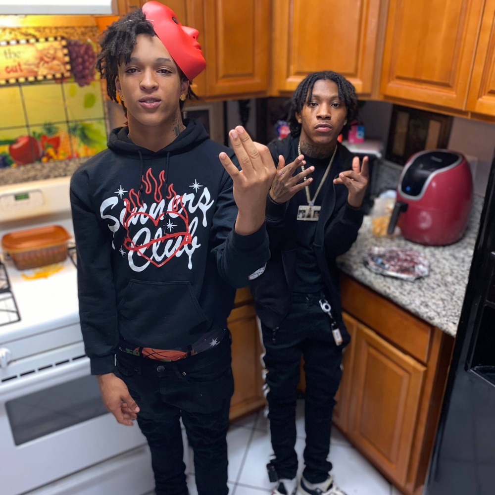 Drops (feat. Bussdown) (Explicit)