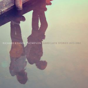 ดาวน์โหลดและฟังเพลง Dimming Of The Day / Dargai พร้อมเนื้อเพลงจาก Richard & Linda Thompson