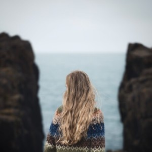 收听Malen的Right?歌词歌曲