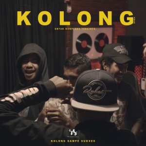 Dengarkan lagu Kolong nyanyian Near dengan lirik