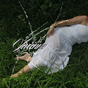 ดาวน์โหลดและฟังเพลง Vivienne พร้อมเนื้อเพลงจาก daze+