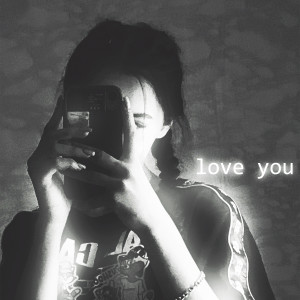 Dengarkan love you (Explicit) lagu dari Xloers dengan lirik