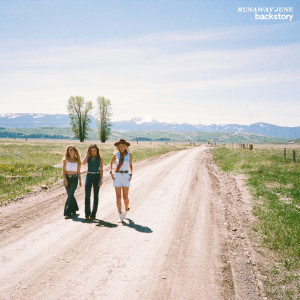 ดาวน์โหลดและฟังเพลง Down The Middle พร้อมเนื้อเพลงจาก Runaway June