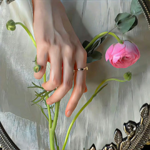 Listen to 眼鼻嘴 (Remix) song with lyrics from Gin