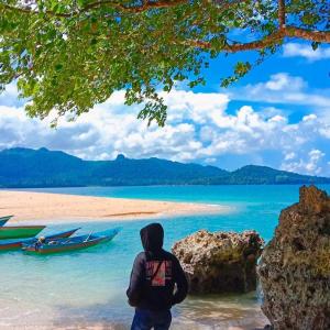 Dengarkan lagu Jang Menangis nyanyian Rais Sandy dengan lirik