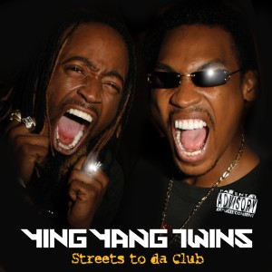 收听Ying Yang Twins的Pop Da Trunk (Explicit)歌词歌曲