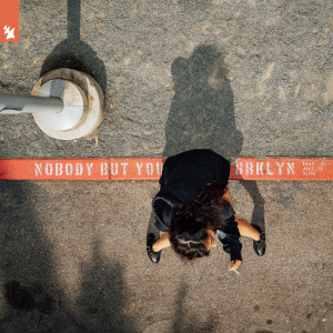 ดาวน์โหลดและฟังเพลง Nobody But You พร้อมเนื้อเพลงจาก BRKLYN