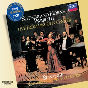 收聽Luciano Pavarotti的Puccini: La Bohème / Act 1 - "Che gelida manina" (Version with applause)歌詞歌曲