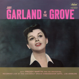 ดาวน์โหลดและฟังเพลง Over The Rainbow พร้อมเนื้อเพลงจาก Judy Garland