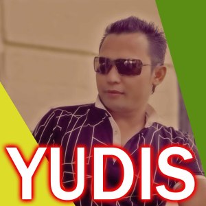 Dengarkan lagu Cantik nyanyian Yudis dengan lirik