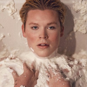 Dengarkan Peaches & Cream lagu dari Noah Davis dengan lirik