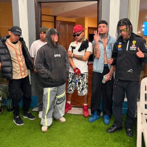 default playlist img