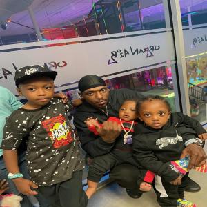 Listen to MaxOutEnergy song with lyrics from Rod G