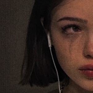 Listen to Не плачь song with lyrics from Yann Brutt