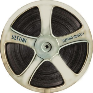 Listen to Destini song with lyrics from Tiziano Novelli