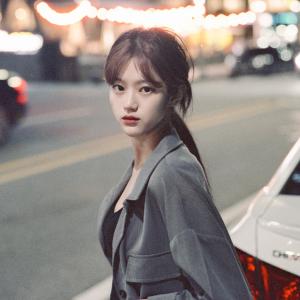 Listen to 가끔 이러다 (2022) song with lyrics from 도코
