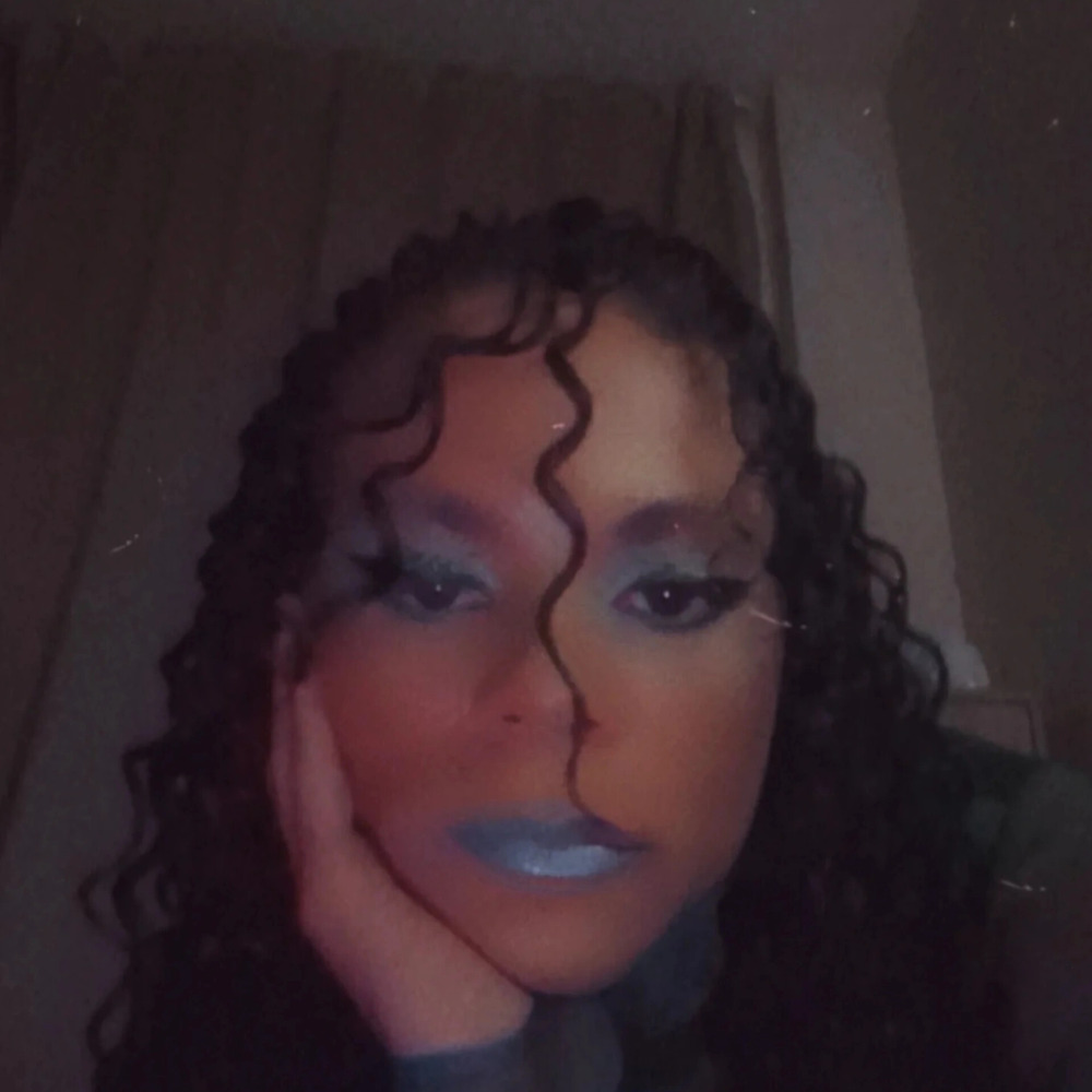 Bombshell. (Explicit)