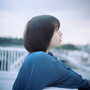 ดาวน์โหลดและฟังเพลง 深海 พร้อมเนื้อเพลงจาก 森七菜