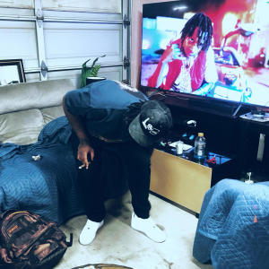 default playlist img