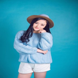 收听鱼儿的我要向全世界宣布我爱你 (伴奏)歌词歌曲