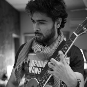 收聽Shehzad Roy的Mukhra Unplugged歌詞歌曲
