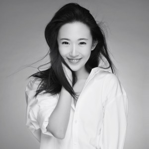 Listen to 给我一个吻 (cover: 李玲玉) (完整版) song with lyrics from 苏丹