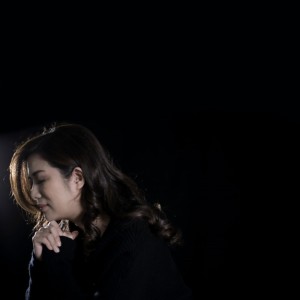 Listen to HadiratMu song with lyrics from Fena