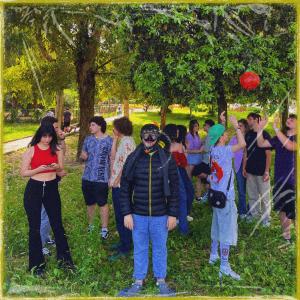 Listen to Pazza estate (Explicit) song with lyrics from Kenai