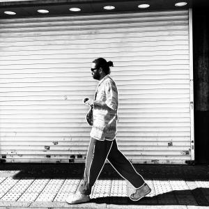 Listen to Tiz (Explicit) song with lyrics from Sezavar