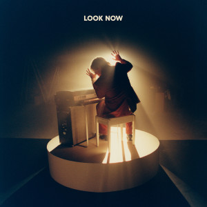 Album Look Now (Explicit) oleh Oscar Lang