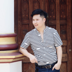 Listen to 男人的伪装 song with lyrics from 蔡一沐