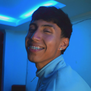 收聽Luis Cruz的Manual (Explicit)歌詞歌曲