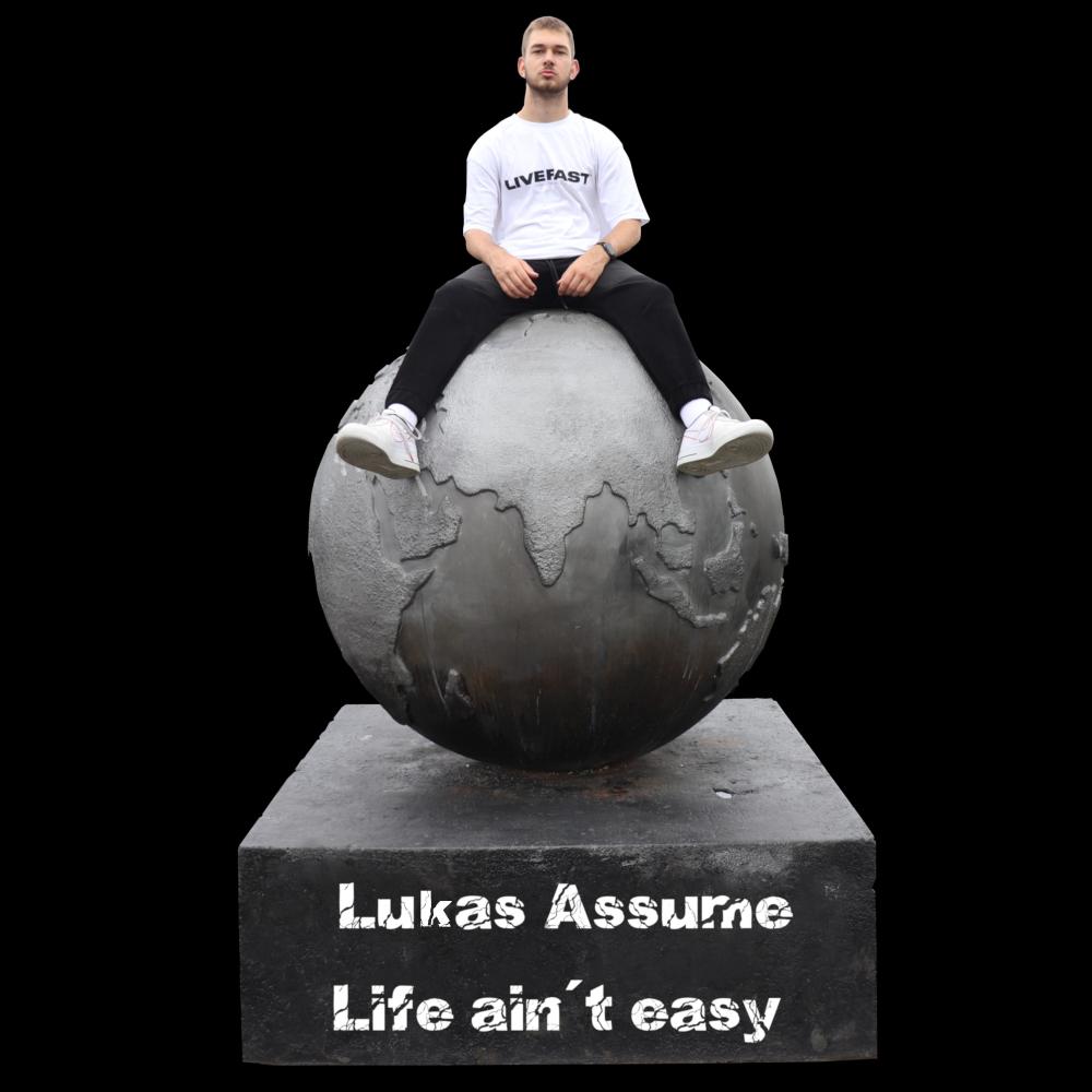 Life ain't easy (Explicit)