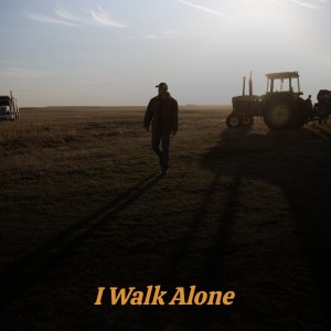 ดาวน์โหลดและฟังเพลง I Walk Alone พร้อมเนื้อเพลงจาก Eddy Arnold