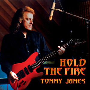 ดาวน์โหลดและฟังเพลง Love Words พร้อมเนื้อเพลงจาก Tommy James