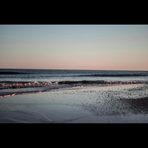 Dengarkan Water from Pond lagu dari Deep Sleep dengan lirik