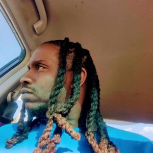 ดาวน์โหลดและฟังเพลง Gucci (Explicit) พร้อมเนื้อเพลงจาก Klipp$