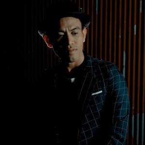 Listen to Sing Ngidang Nyentana song with lyrics from Chirut Ardika
