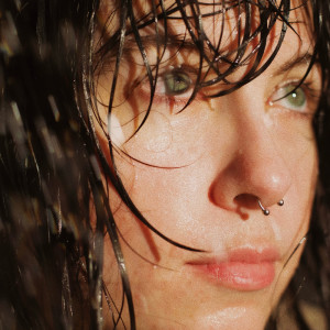 Dengarkan lagu Blame Me nyanyian Bathe Alone dengan lirik