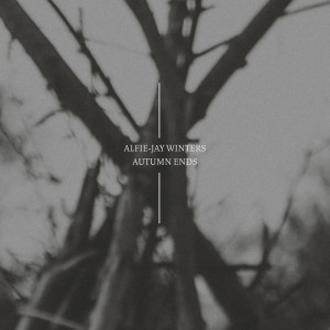 Dengarkan lagu Uninvited nyanyian Alfie-Jay Winters dengan lirik