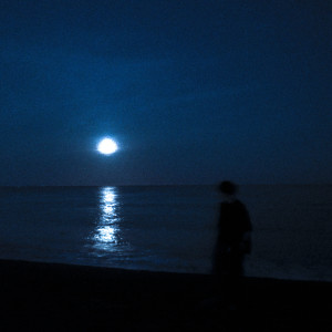 收聽イロムク的夏の夜歌詞歌曲