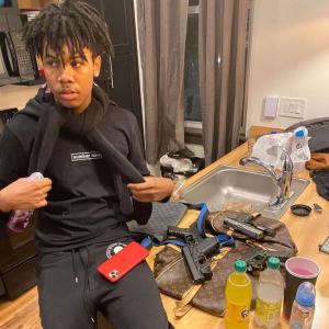 收聽Inmyfeelingz的Rich Off Rap (Explicit)歌詞歌曲