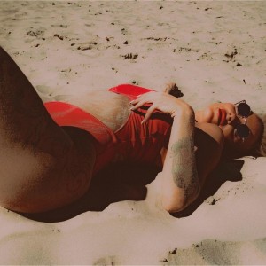 Listen to Dirt (Explicit) song with lyrics from Redd