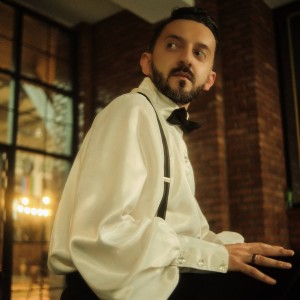 Listen to Yuxu (Explicit) song with lyrics from Piri Əliyev