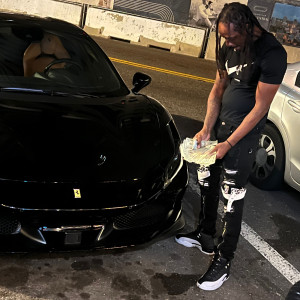 收聽MONEY 2 LONG的Talking Dat Shhhii (Explicit)歌詞歌曲