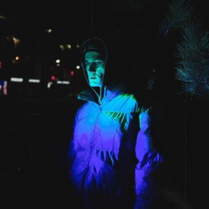 Dengarkan lagu СНОВА nyanyian XSINONE dengan lirik