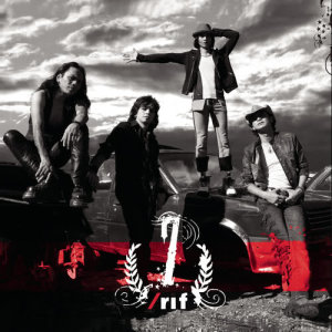 ดาวน์โหลดและฟังเพลง Pelangiku Sirna (Album Version) พร้อมเนื้อเพลงจาก Rif