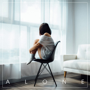 ดาวน์โหลดและฟังเพลง Alone (Inst.) พร้อมเนื้อเพลงจาก 소름사운드